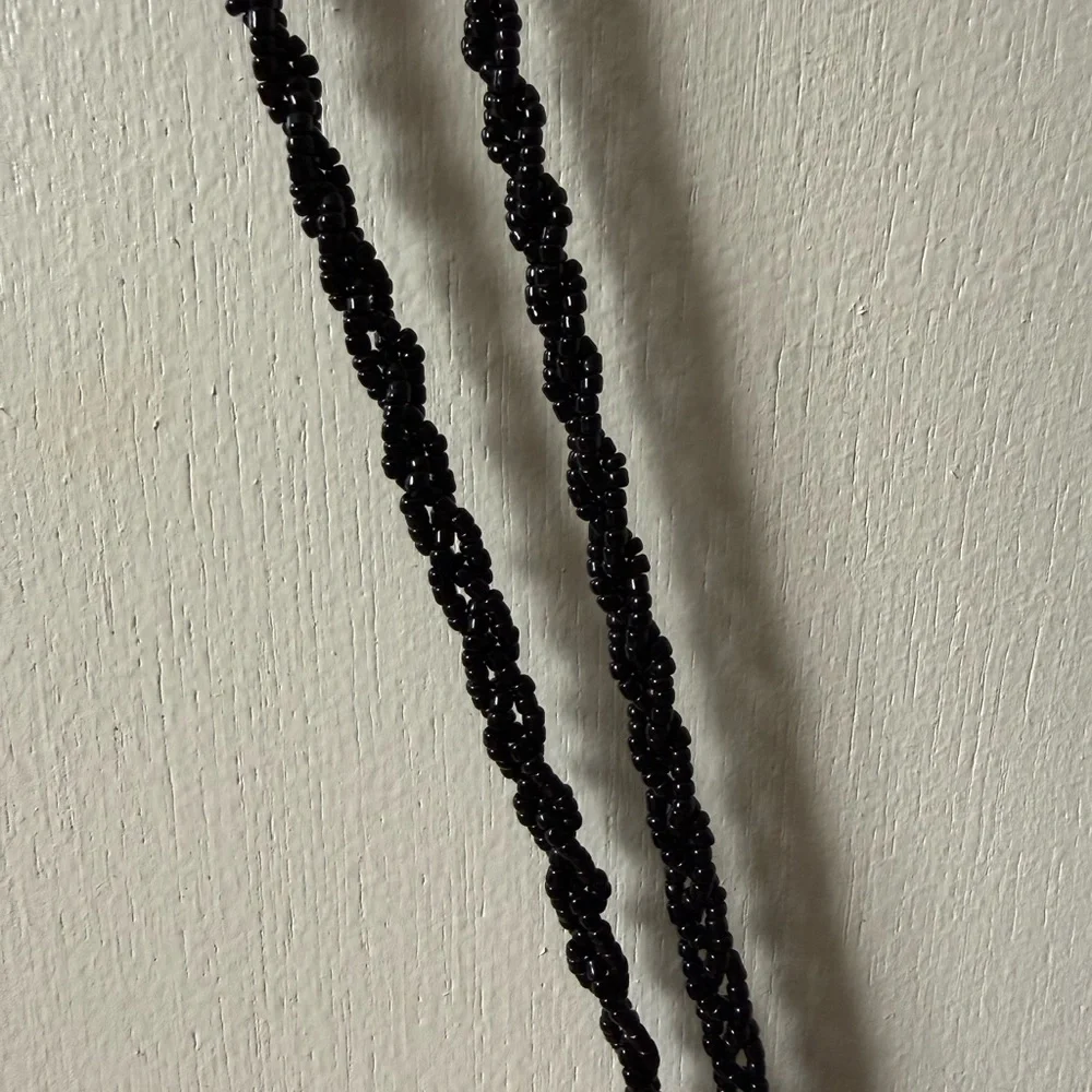 Vintage Beaded Floral Crossbody Bag - Black with Red, Yellow & Green Embroidery - Picture 4 of 5